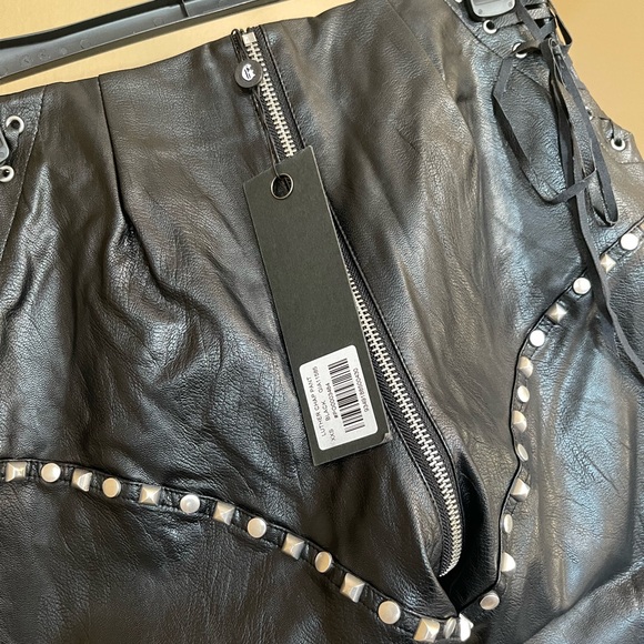 IAMGIA Luther Chap Pant in color black, size xxs. NWT - Picture 7 of 8